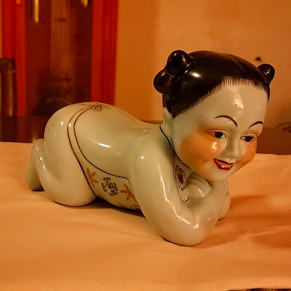 Vintage Chinese Porcelain Opium Pillow Baby Chopstick Rest (female)